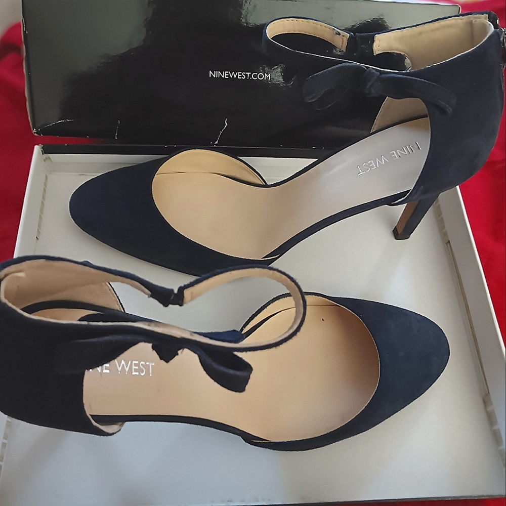 Nine West Navy Suede 11M